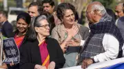 Sonia Gandhi, Kharge Lead Parliament Protest Against New Labour Codes