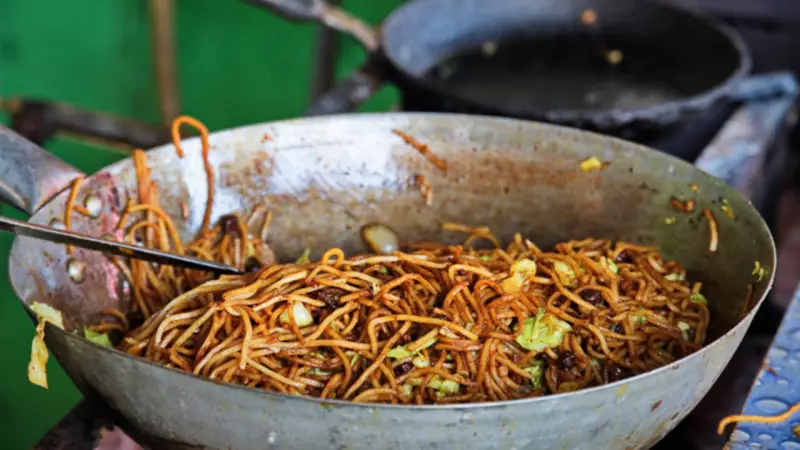 6 'Chinese' Dishes That Aren't Actually From China - The Surprising Truth!