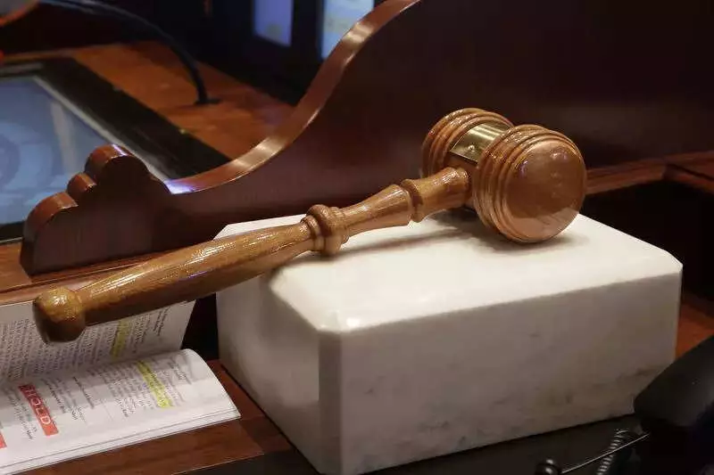 Bombay HC Upholds Adult Woman's Right to Choose: Orders Police Protection for Inter-Faith Couple