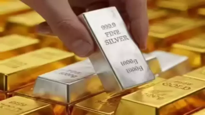 Diwali 2025 Gold & Silver Buying Guide: Price Trends & Expert Analysis for Indian Investors