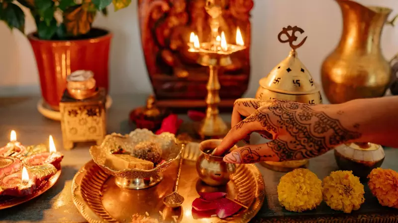 Diwali 2025 in US & Canada: Complete City-Wise Lakshmi Puja Timings and Shubh Muhurat Guide