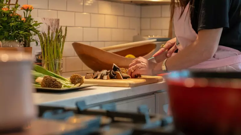 High-Protein Diet Heart Attack Risk at 35? Cardiologist's Viral Warning Sparks Medical Debate