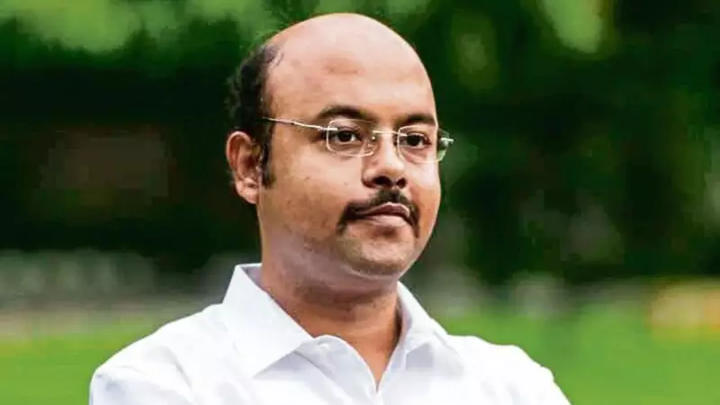 Karnataka CM Siddaramaiah Nearing Political Sunset, Son Yields Spotlight to Shivakumar