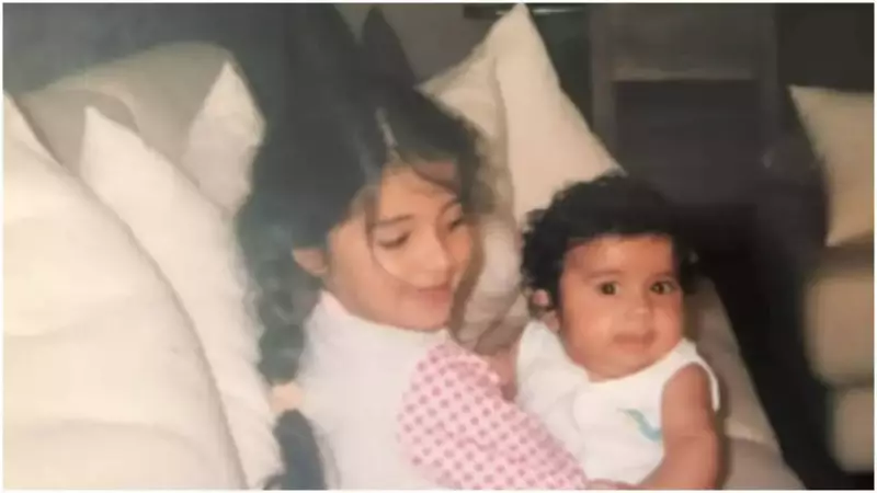Rysa Panday Shares Adorable Unseen Childhood Photo With Sister Ananya Panday For Her Birthday | Times of India
