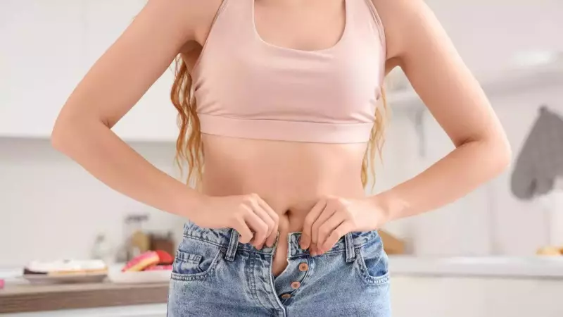 Tight Clothes Health Alert: Experts Reveal How Your Fashion Choices Could Be Damaging Nerves, Posture & Circulation