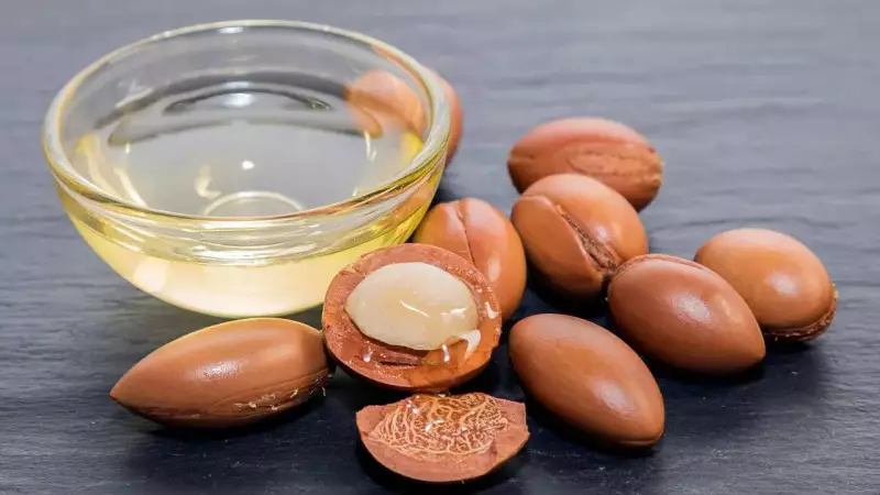 Unlock Gorgeous Hair: The Ultimate Guide to Moroccan Argan Oil Benefits & Application