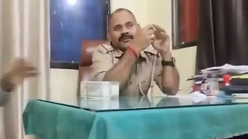 UP Police Sub-Inspector Caught Red-Handed Taking ₹2 Lakh Bribe in Lucknow | Corruption Scandal Exposed