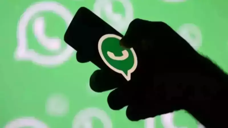 WhatsApp Revolutionizes Security: Say Hello to Passkey Encryption for Chat Backups!