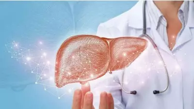 10 Superfoods to Detox Your Liver & Beat Inflammation Naturally | Expert Nutrition Guide