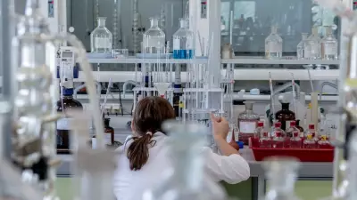 CRISPR Therapy Hits Major Roadblock: Intellia Pauses Phase 3 Trial After Patient Suffers Severe Liver Reaction