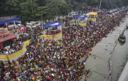 Chhath Puja 2023: Devotees Offer Morning Arghya as 4-Day Festival Concludes in Patna