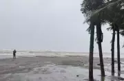 Cyclone Montha Fury: Andhra Pradesh Imposes Night Curfew, Vehicle Ban Across 7 Coastal Districts | India TV News