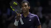 Felix Auger-Aliassime Storms Into Paris Masters Semifinals, Keeps ATP Finals Dreams Alive
