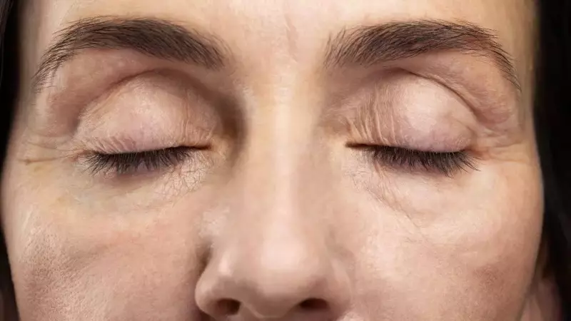 5 Health Secrets Your Eyelashes Reveal About Your Body