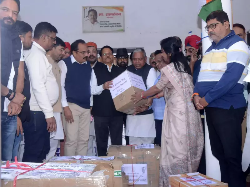 Congress Sends 16 Lakh Signatures to Delhi in Vote Fraud Protest