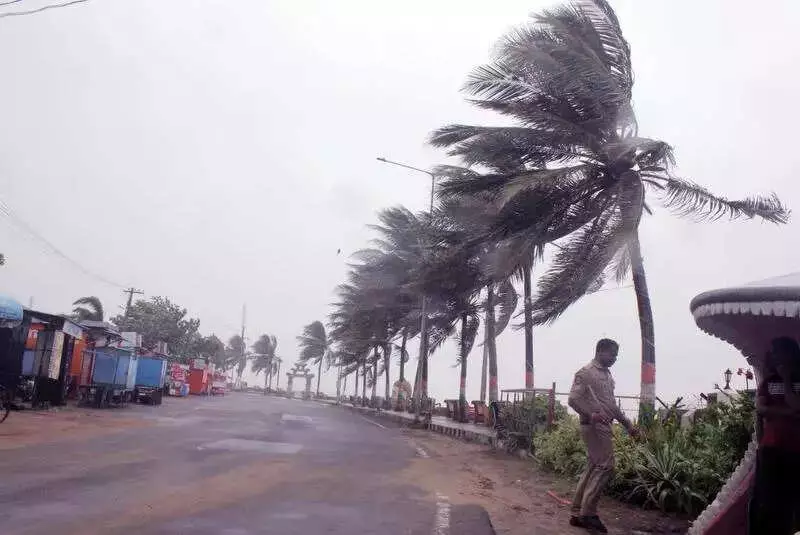 Cyclone Montha: Andhra Pradesh Seeks Urgent ₹6,384 Crore Aid From Centre