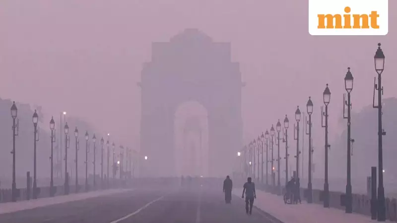 Delhi Chokes on 360 AQI as IMD Predicts No Rain for 6 Days