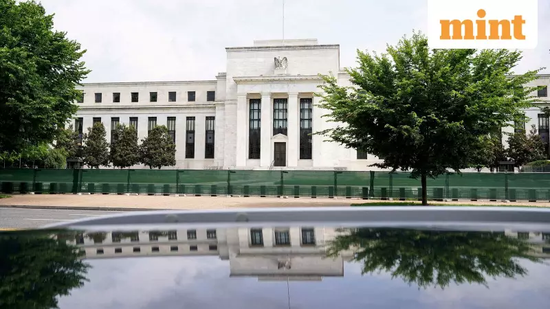 Fed Divided Over December Rate Cut Amid Stagflation Fears