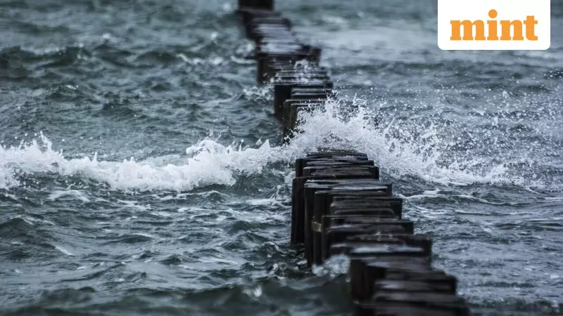 Gale Warning for Lake Michigan: 40 Knot Winds, 11-Foot Waves