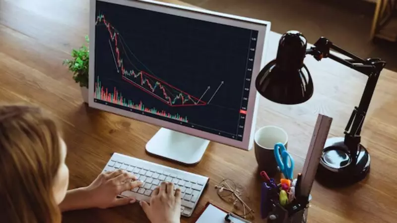 Groww IPO Opens Tomorrow: What SEBI's Regulatory Overhang Means for Your Investment