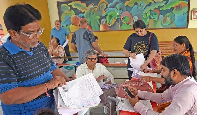 Gujarat Voter Roll Cleanup: 75% Forms Digitized, 1M Deceased Found