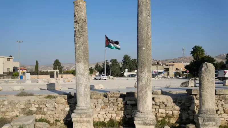 Israeli Forces Storm West Bank City of Tubas, Order Residents Out