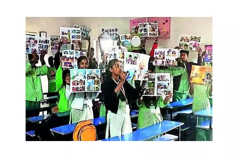 Jharkhand's Self-Esteem Initiative Empowers Girls Through Comics
