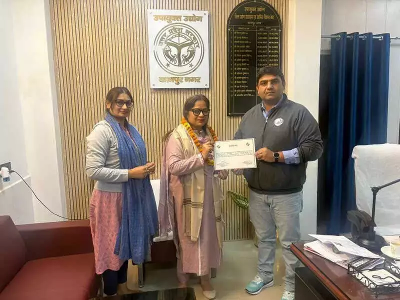 Kanpur's BLO Pragya Bajpai Honoured for 100% Voter List Revision