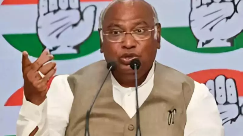 Mallikarjun Kharge Alleges Major Conspiracy Within NDA to Sideline Nitish Kumar