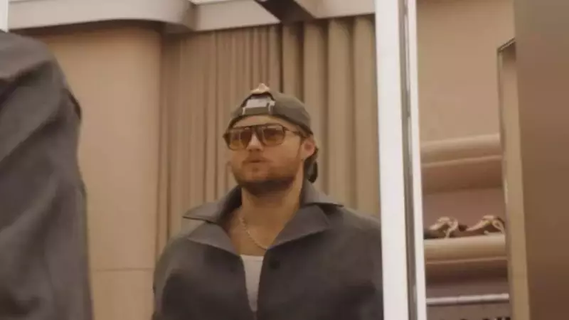 Maple Leafs' William Nylander's Hilarious Jeffrey Dahmer Sunglasses Moment Goes Viral in New Vlog