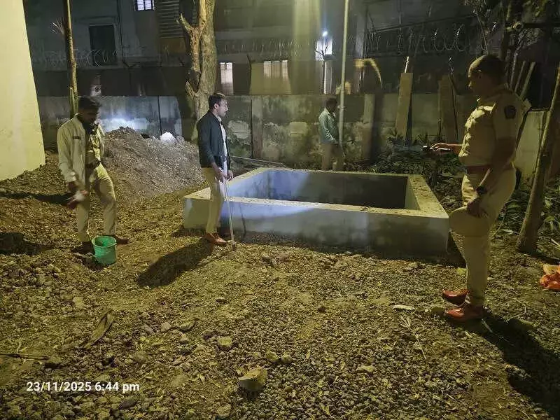 Pune Leopard Search Widens After Fresh Pugmarks Found in Aundh Nullah