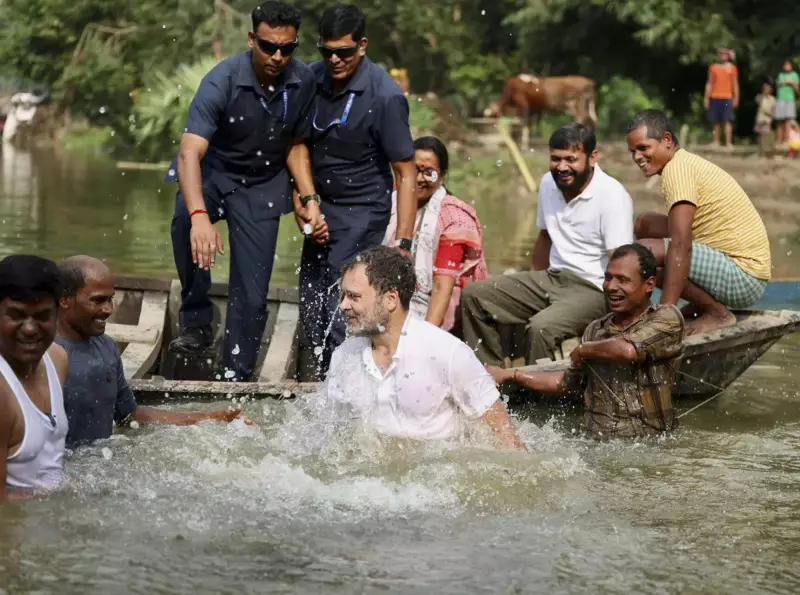 Rahul Gandhi Goes Fishing with Locals in Begusarai Pond | TOI Exclusive