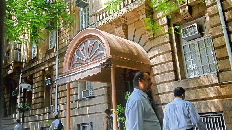 Tata Trusts Turmoil: Mehli Mistry Files Caveat Amid Looming Ouster Threat