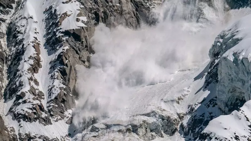 Tragedy on Yalung Ri: Avalanche Claims 7 Climbers Amid Fierce Snowstorms in Nepal