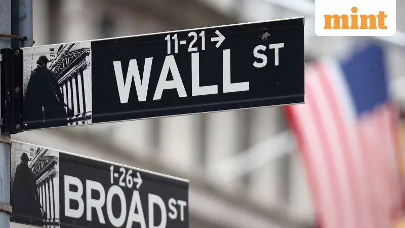 US Stock Market Crash Fears: Experts Divided on Tech Rally