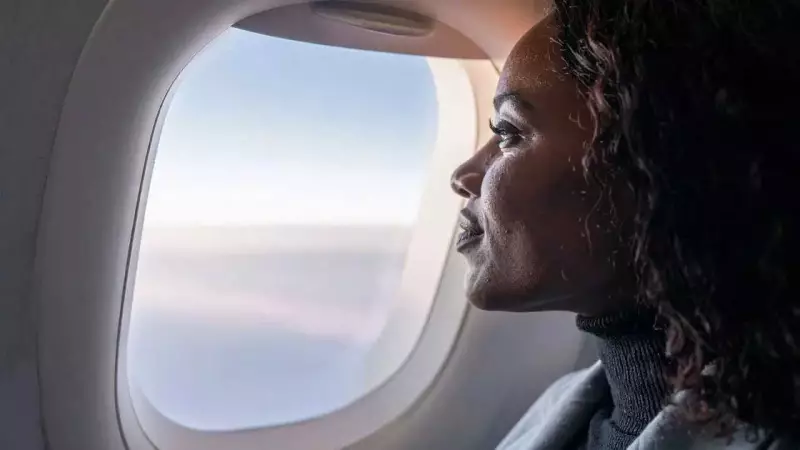 Why Airlines Ask You to Keep Window Shades Open During Landing