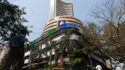Indian Stocks Fall 0.40% on Nov 18: Metals, Tech Drag Market Down