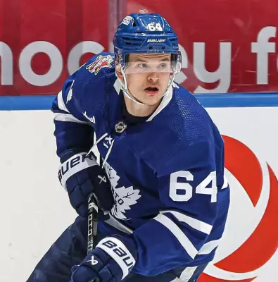 Toronto Maple Leafs Place David Kampf on Waivers for Contract Termination