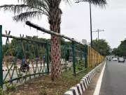 Bhubaneswar Smart City Ltd Replaces Bamboo Barricades with Steel Grills on Janpath After Public Backlash