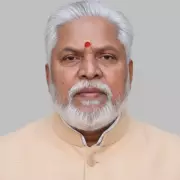 BJP's Prem Kumar Cycles 200m to Polls, Highlights Pollution in Gaya