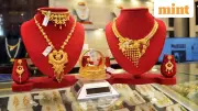 Gold Prices Drop 2.64% on MCX, Silver Falls 4.27% Amid Rate Cut Concerns