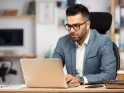 Hyderabad IT Pro's ₹3.8L Pay Gap Sparks Salary Negotiation Debate