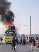 Kanpur Bus Fire: 43 Passengers Evacuated as Moving Sleeper Coach Engulfed
