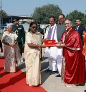 President Murmu Receives Lucknow's Highest Civic Honour