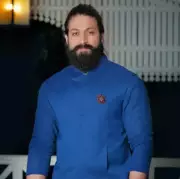 YASH Set to Launch Trailer for Farhan Akhtar's War Epic '120 BAHADUR TOXIC' | Exclusive Details