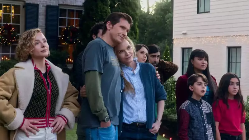 Chloë Grace Moretz Reunites with Michelle Pfeiffer for 'Oh. What. Fun.'