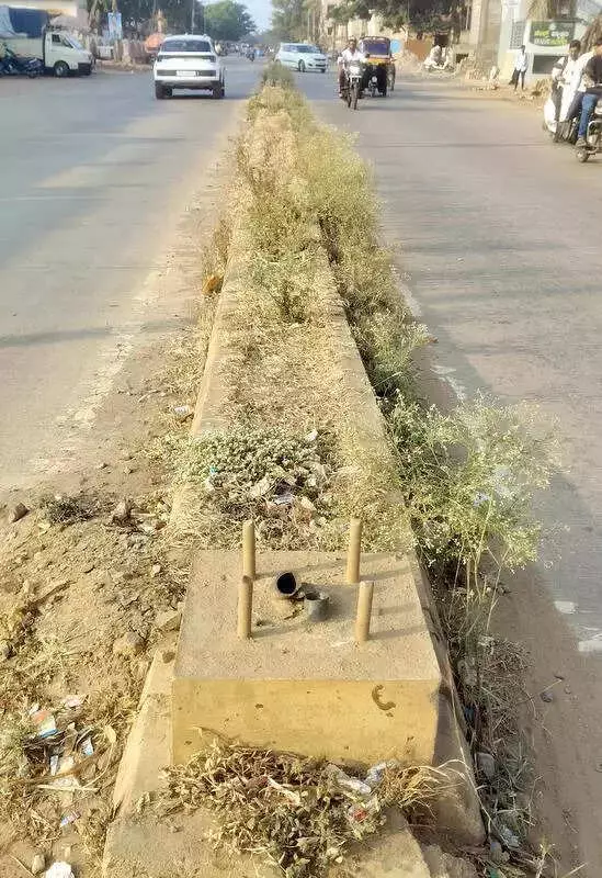 Hubballi's Dark Stretch: 2.5km Road Without Street Lights Puts Residents at Risk