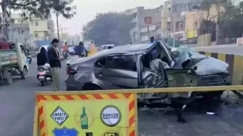Hyderabad: Two Software Engineers Die in Early Morning Car Crash Near Moula Ali