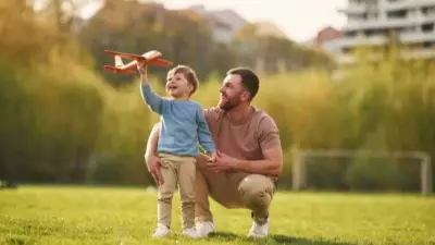 7 Reasons Why Kids Often Prefer Dad: Psychology Behind the Bond