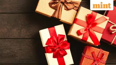 Ex-CEO's $240M Bonus to 540 Staff: A Real-Life Santa Claus Act